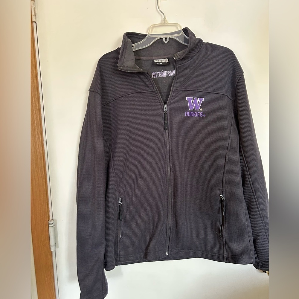 Colosseum Washington Huskies men zip Up Jacket size large